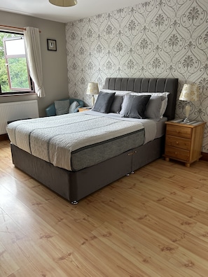 Classic Double Room, Ensuite (Shower)