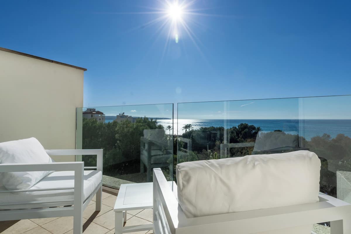Appartement supérieur, balcon, vue sur la mer | Terrasse/patio