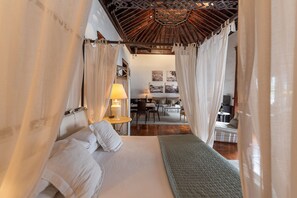 Suite Deluxe | Biancheria da letto di alta qualità, una cassaforte in camera