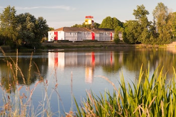 The Originals Access, Hôtel Bordeaux Lac