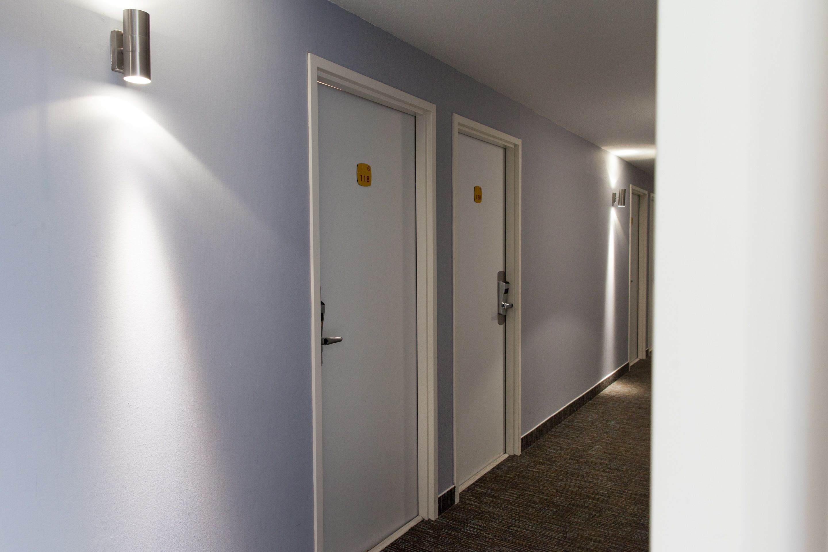 Foto - The Originals Access, Hôtel Bordeaux Lac