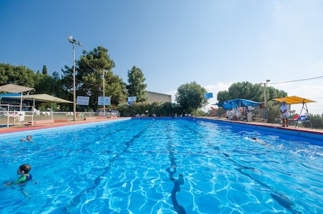 ์์ฆ๋ณ๋ก ์ด์๋๋ ์ผ์ธ ์์์ฅ