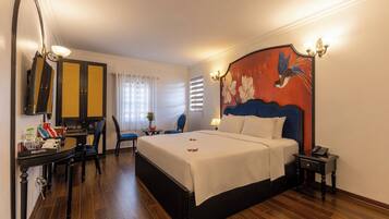 Deluxe Double or Twin Room | Minibar, in-room safe, desk, soundproofing