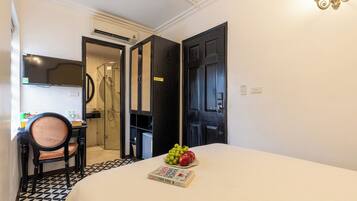 Phòng đơn Superior | Minibar, két bảo mật tại phòng, bàn, phòng cách âm
