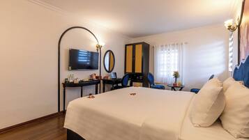 Minibar, in-room safe, desk, soundproofing