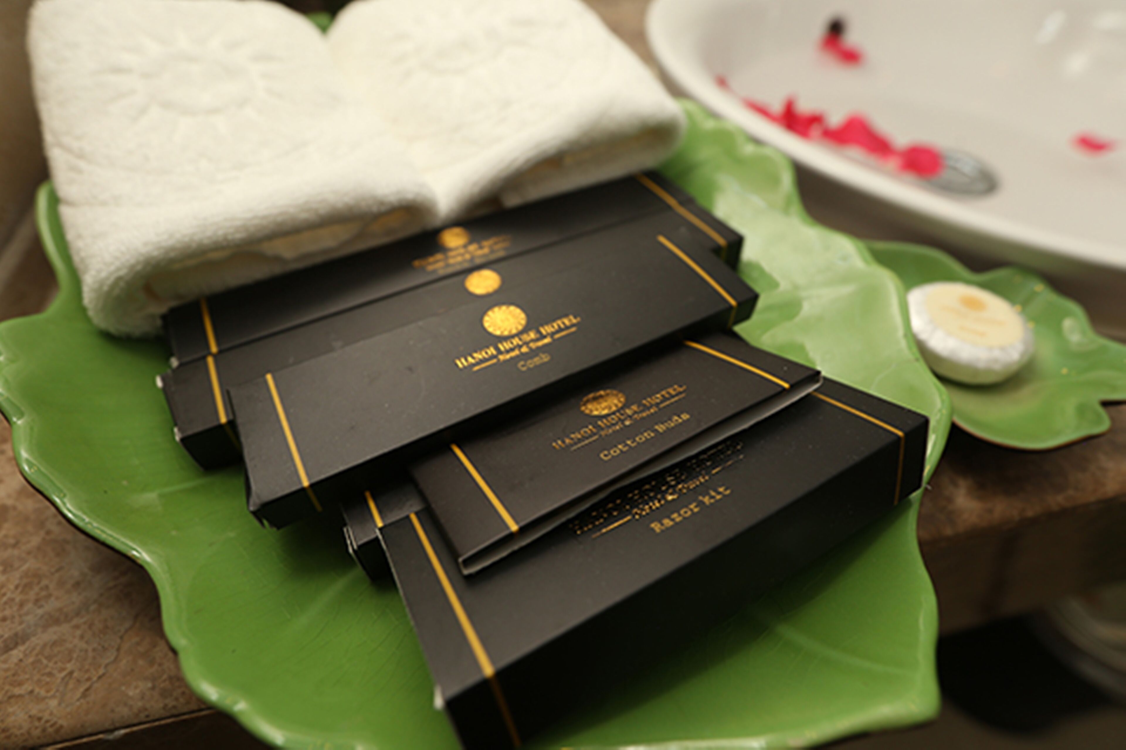 deluxe shared dormitory, 6 bedrooms | bathroom amenities | free toiletries, hair dryer, slippers, towels