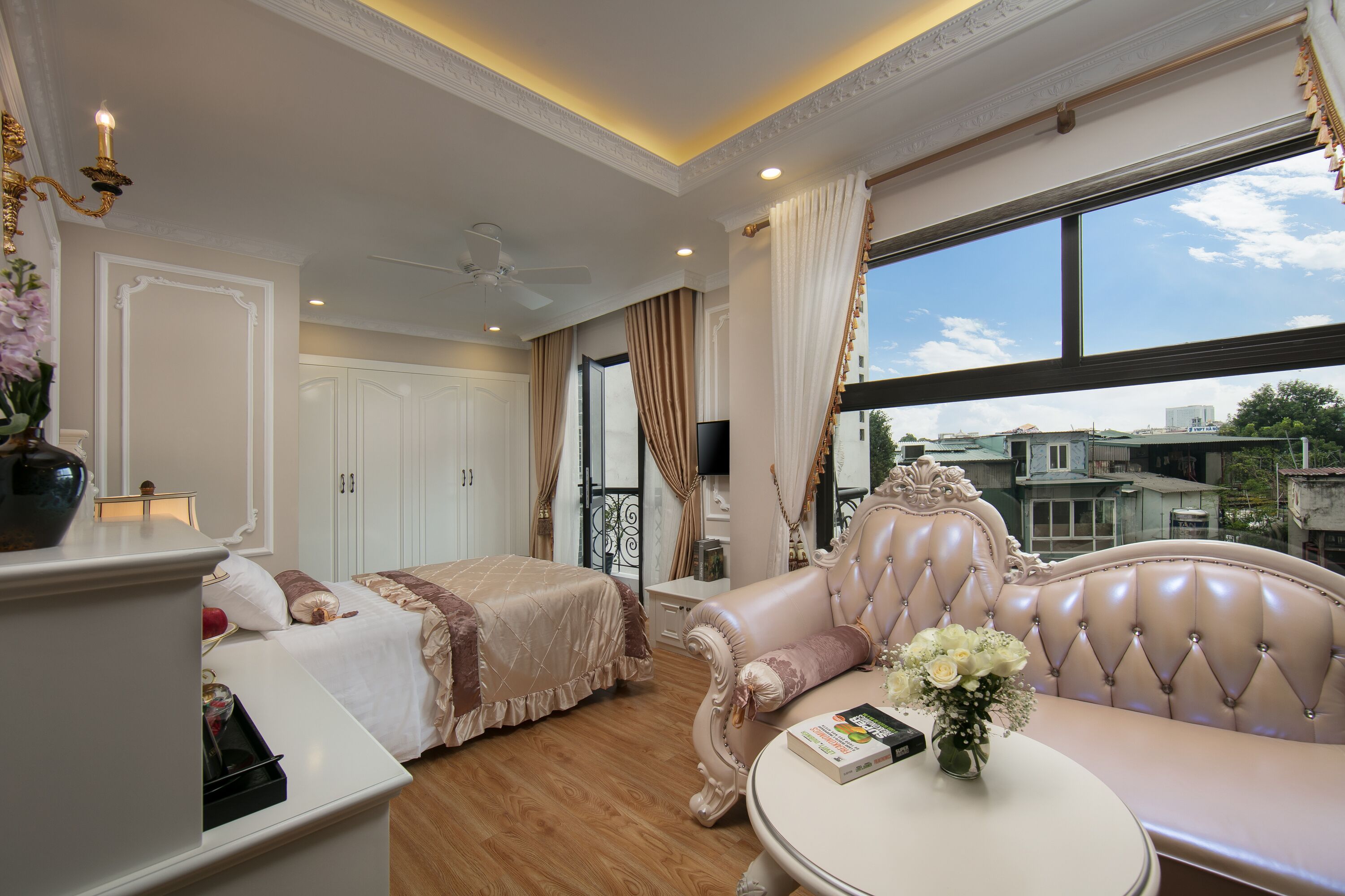 family suite, city view | view from room