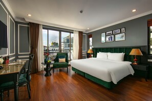 Suite - La Selva Premium Hotel (Hanoi)