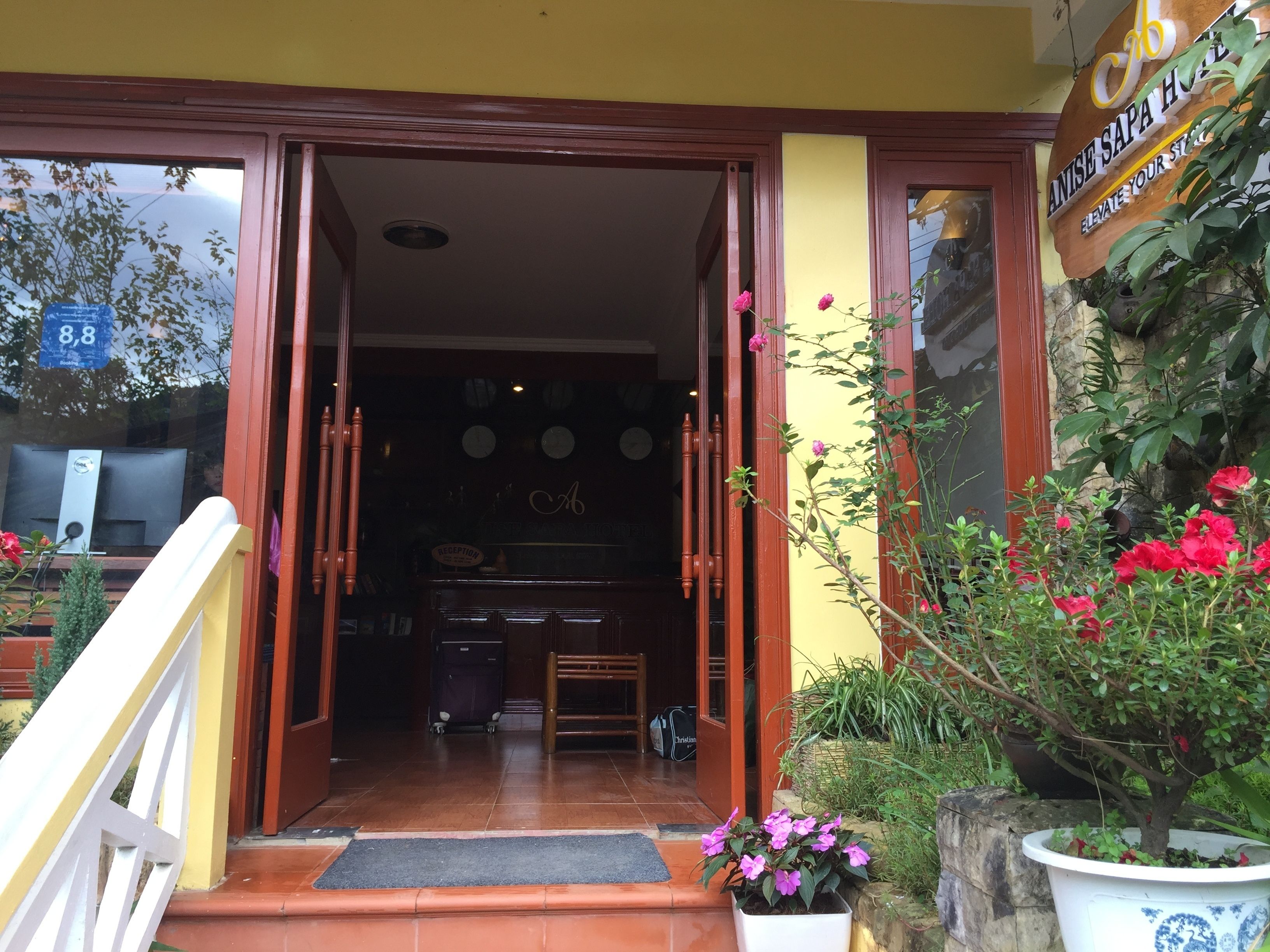 Entrée de l’hébergement