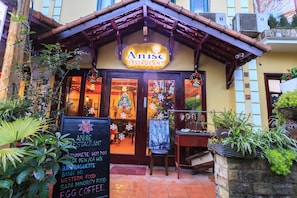 Property entrance - Anise Sapa Hotel (Sa Pa)