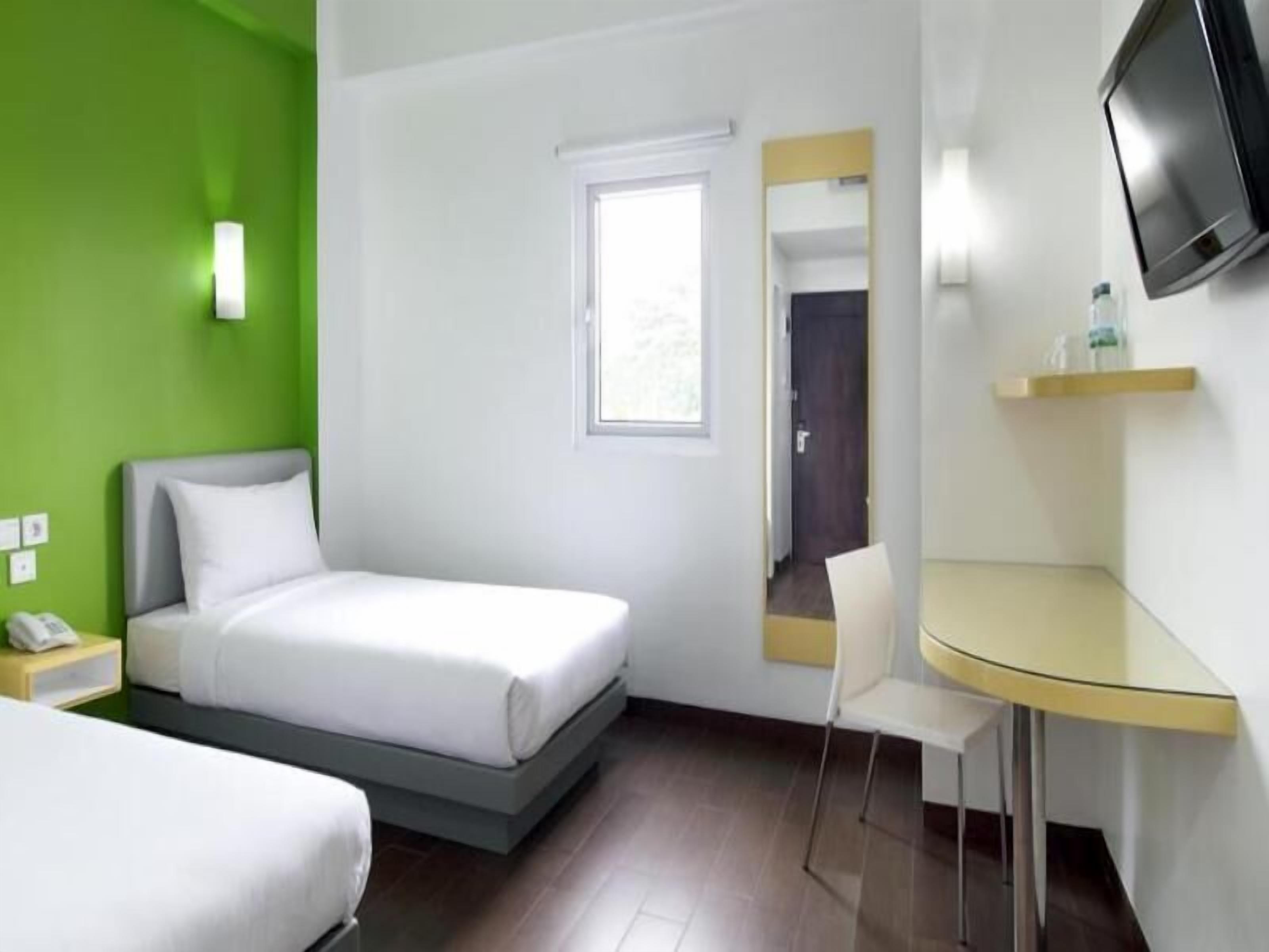 In-room safe, desk, free WiFi, bed sheets