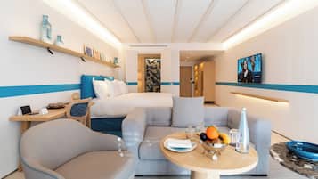 Sengetøy av topp kvalitet, minibar, safe på rommet og skrivebord