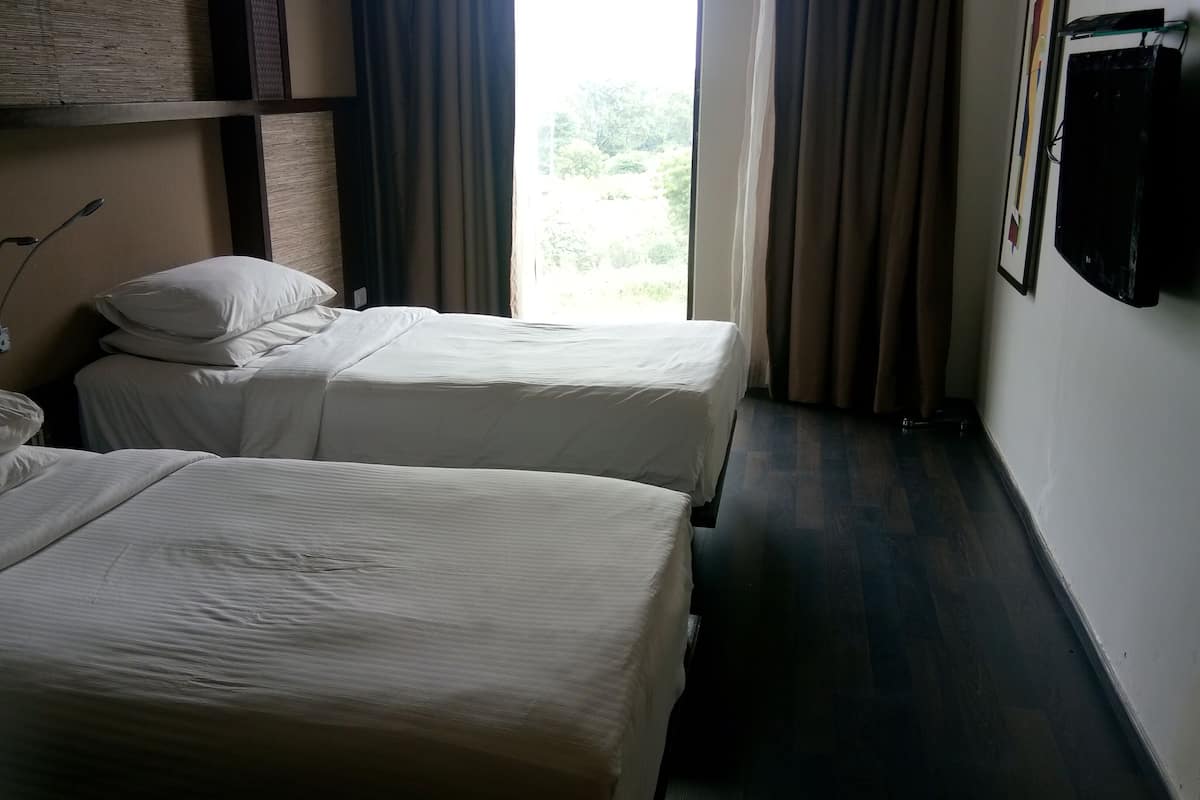 Standard Twin Bed