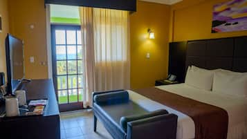 Caixa forta a l'habitació, decoració individual i mobiliari individual