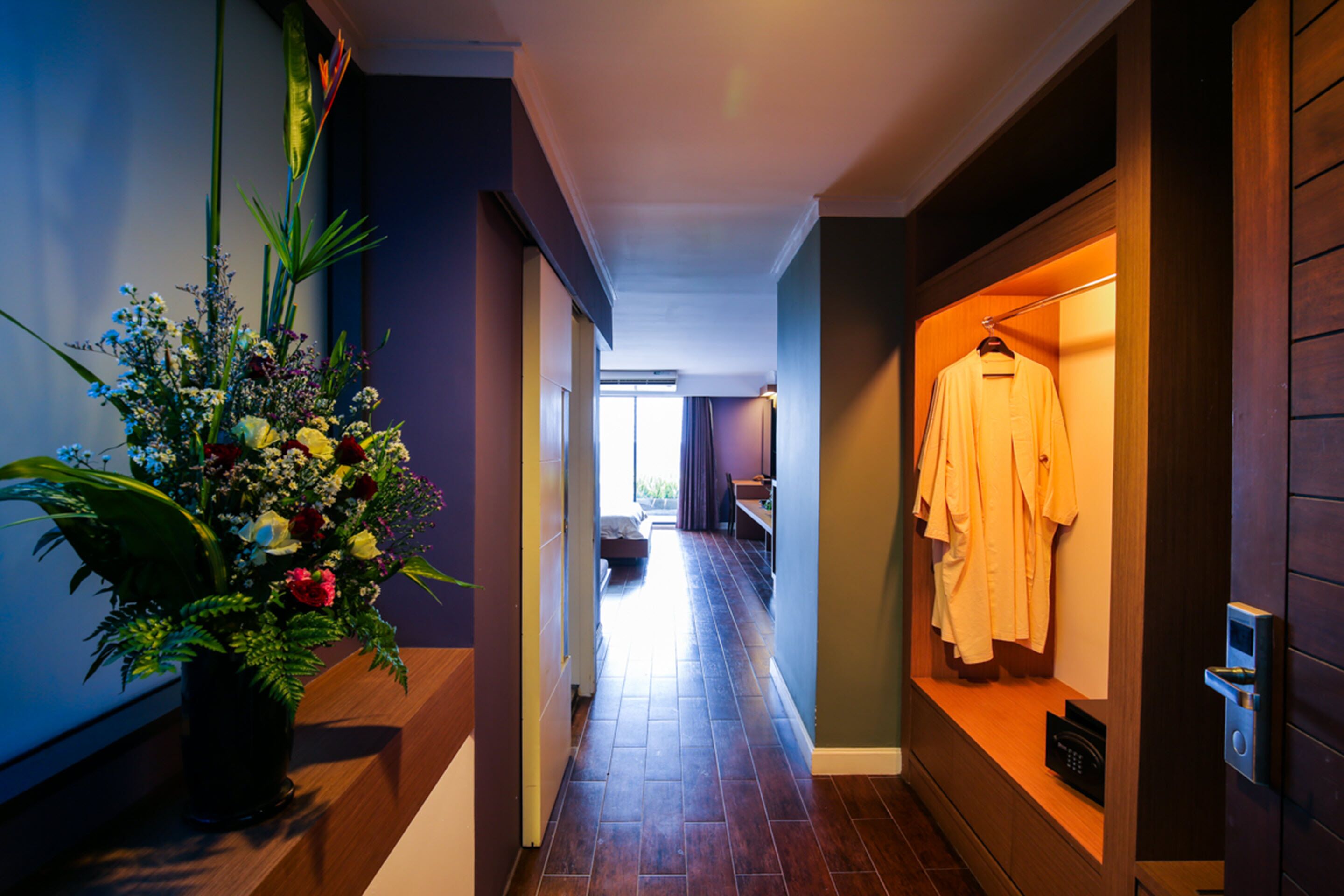 Premier Studio, 1 King Bed | Room amenity