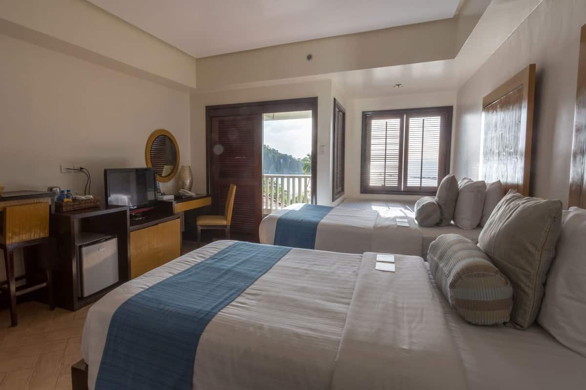In-room safe, desk, laptop workspace, iron/ironing board