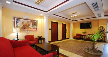 Paradise Inn & Suites