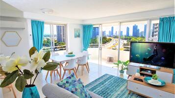 Studio, Ocean View | Living room | 40-inch Smart TV with satellite channels