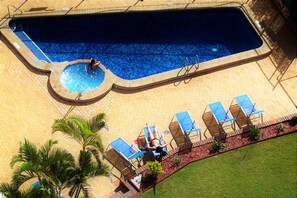 Hồ bơi ngoài trời, mở cửa từ 7:30 đến 21:30, dù/ô trên bãi biển/hồ bơi 