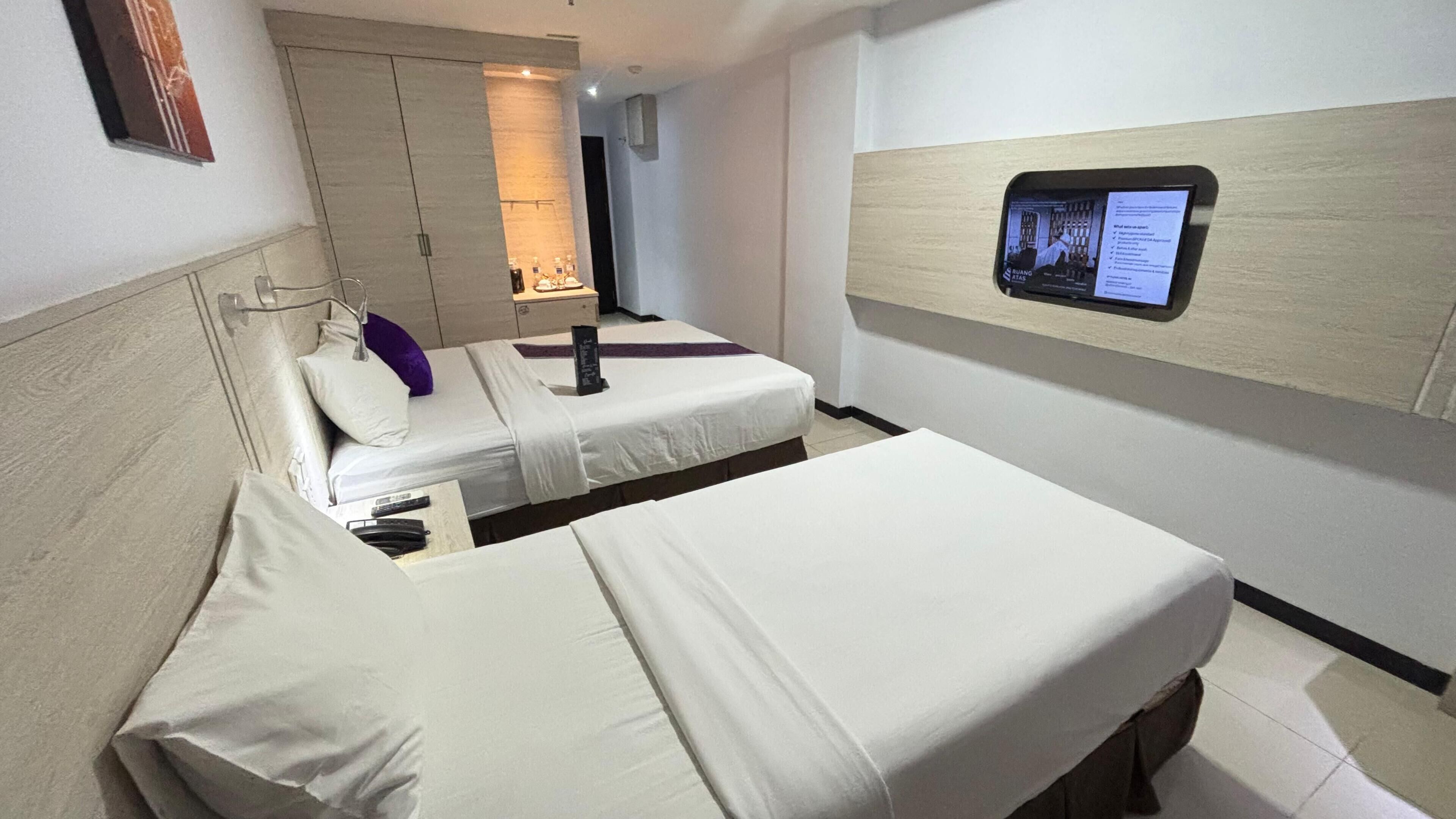 VIP Silver | Minibar, Zimmersafe, Schreibtisch, Zustellbetten