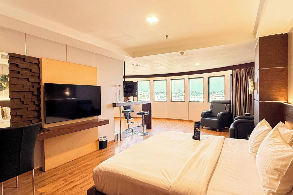 Premier Suite