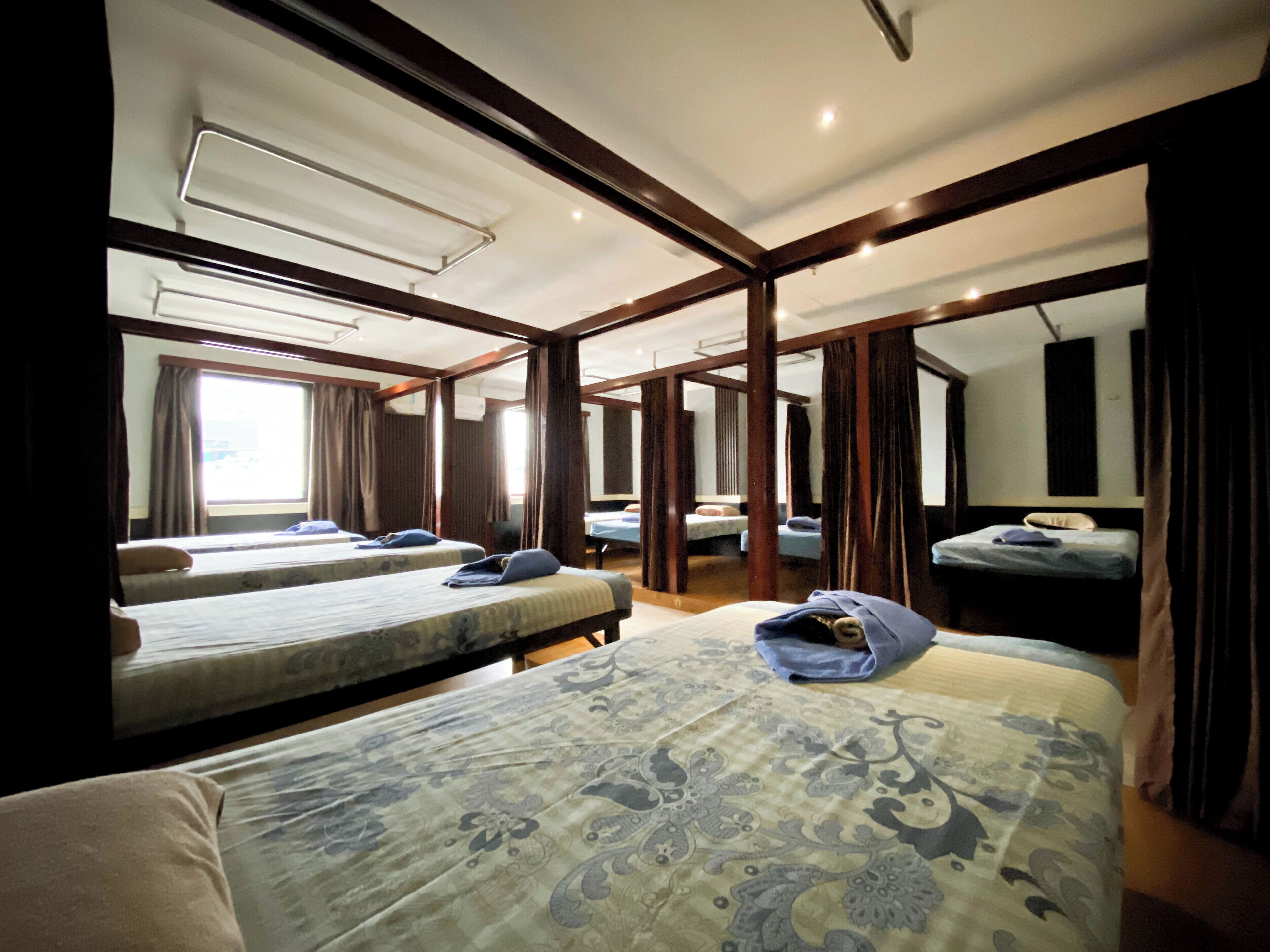 Thai massages, reflexology, massages