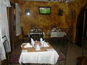 Café da manhã, almoço e jantar