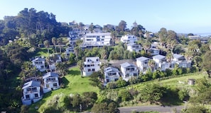Hiên