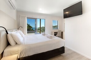 Chambre Double (Short Stay)