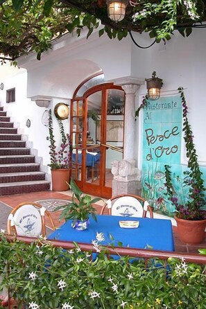 Ngoại thất