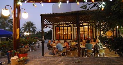 Lato Hotel