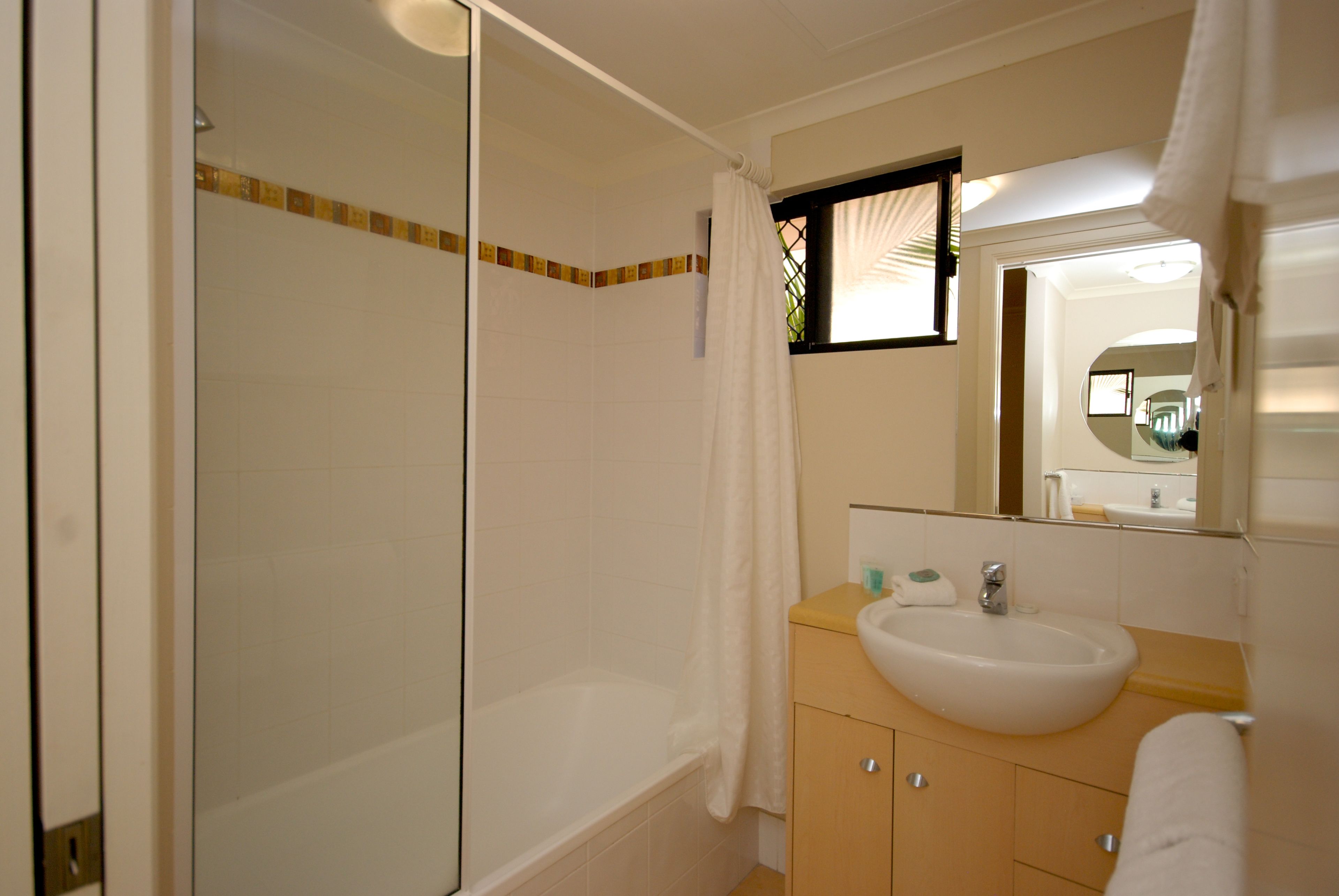 City Plaza Apartments — image 12