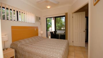 Basic Apartment, 2 Bedrooms, Ground Floor | Iron/ironing board, free WiFi, bed sheets