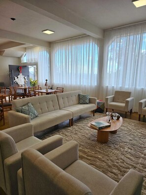 42-inch LED TV with digital channels, TV, Netflix