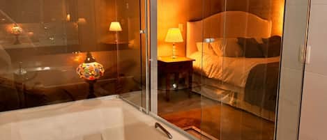 Suite Master Paris com lareira | 1 bedroom, Egyptian cotton sheets, premium bedding, down comforters