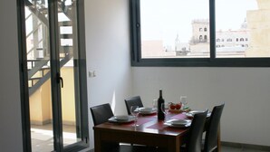 Apartment, 3 Bedrooms, Terrace (4 pax) | Desk, iron/ironing board, free cots/infant beds, free WiFi - Apartamentos Carmen (Alicante)