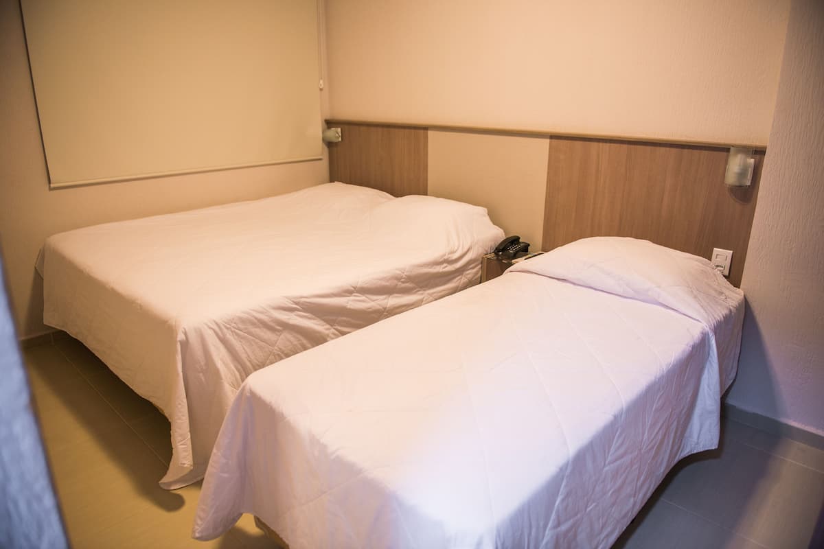 Quarto Quadruplo Standard