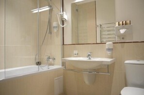 Bathroom - Optima Collection Kharkiv Hotel (Kharkiv)