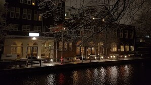 Uklassifisert bilde, 3 av 45, knapp