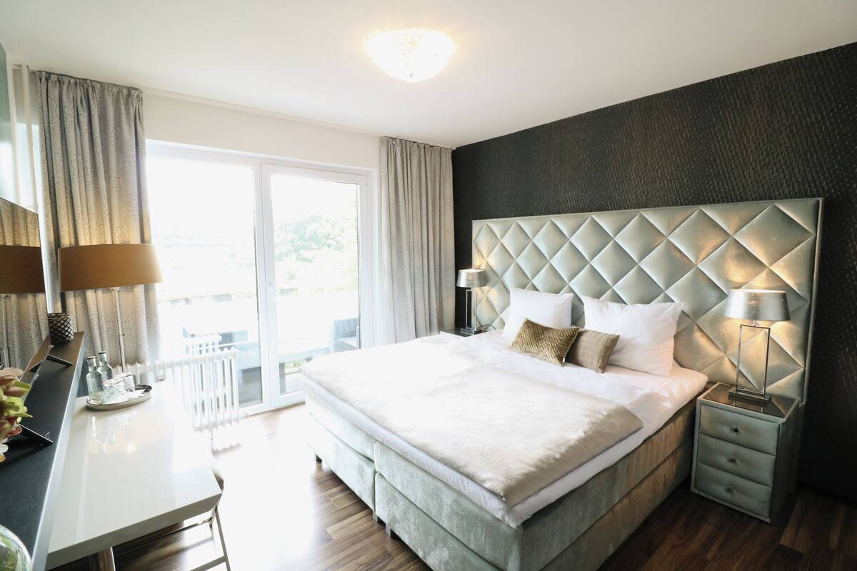 double room | desk, free wifi, bed sheets