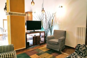 Living area | TV - Tenuta Monte la Guardia (Bracciano)