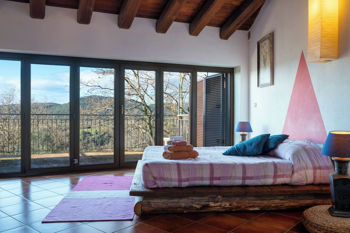 Junior Suite, Terrace, Partial Sea View | Individually decorated, individually furnished, bed sheets