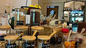 Daily buffet breakfast (EUR 20 per person)