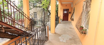Apart Hotel on 24 Preobrajenskaya Street
