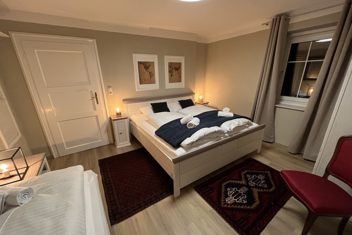 8 sovrum, unika möbler, strykjÀrn/strykbrÀda och barnsÀngar