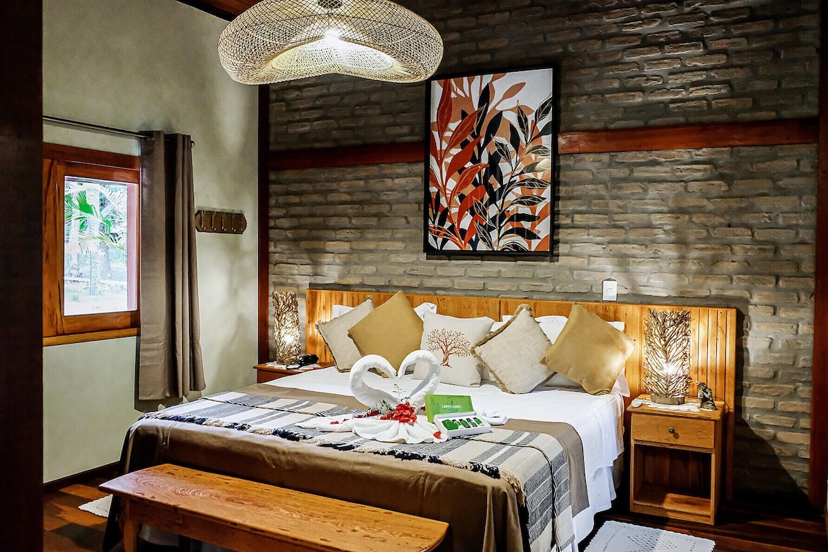 Caja de seguridad en la habitación y decoración personalizada