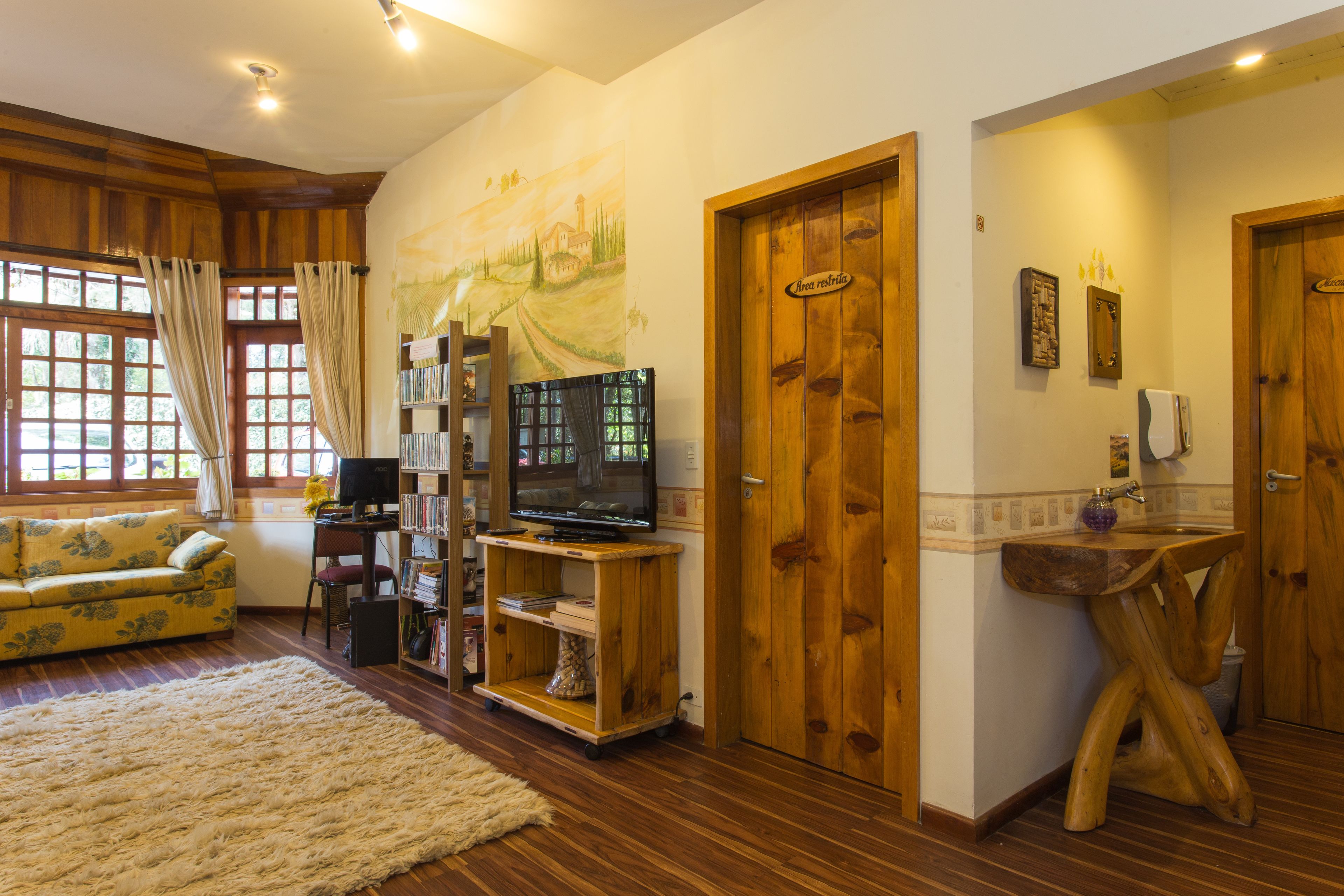 Photo - Pousada La Toscana Campos do Jordão