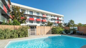 Seasonal outdoor pool