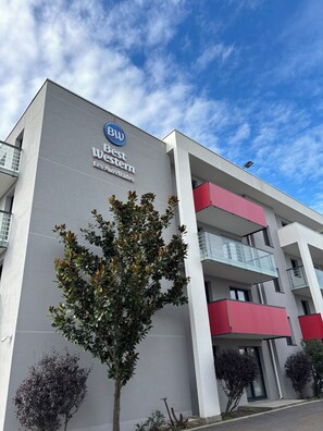 Front of property - Best Western Les Aureliades (Trignac)