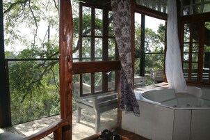 Panoramic Tree House, 2 Double Beds, Balcony, City View | Jetted tub